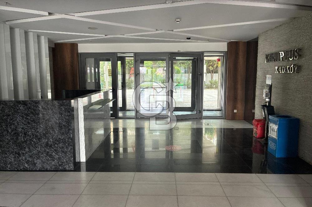 Kadıköy Kentplus'da Metrobüse Yakın 1+1 Kiralık Bahçe Daire/Ofis