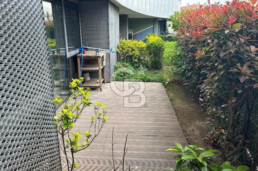 Kadıköy Kentplus'da Metrobüse Yakın 1+1 Kiralık Bahçe Daire/Ofis