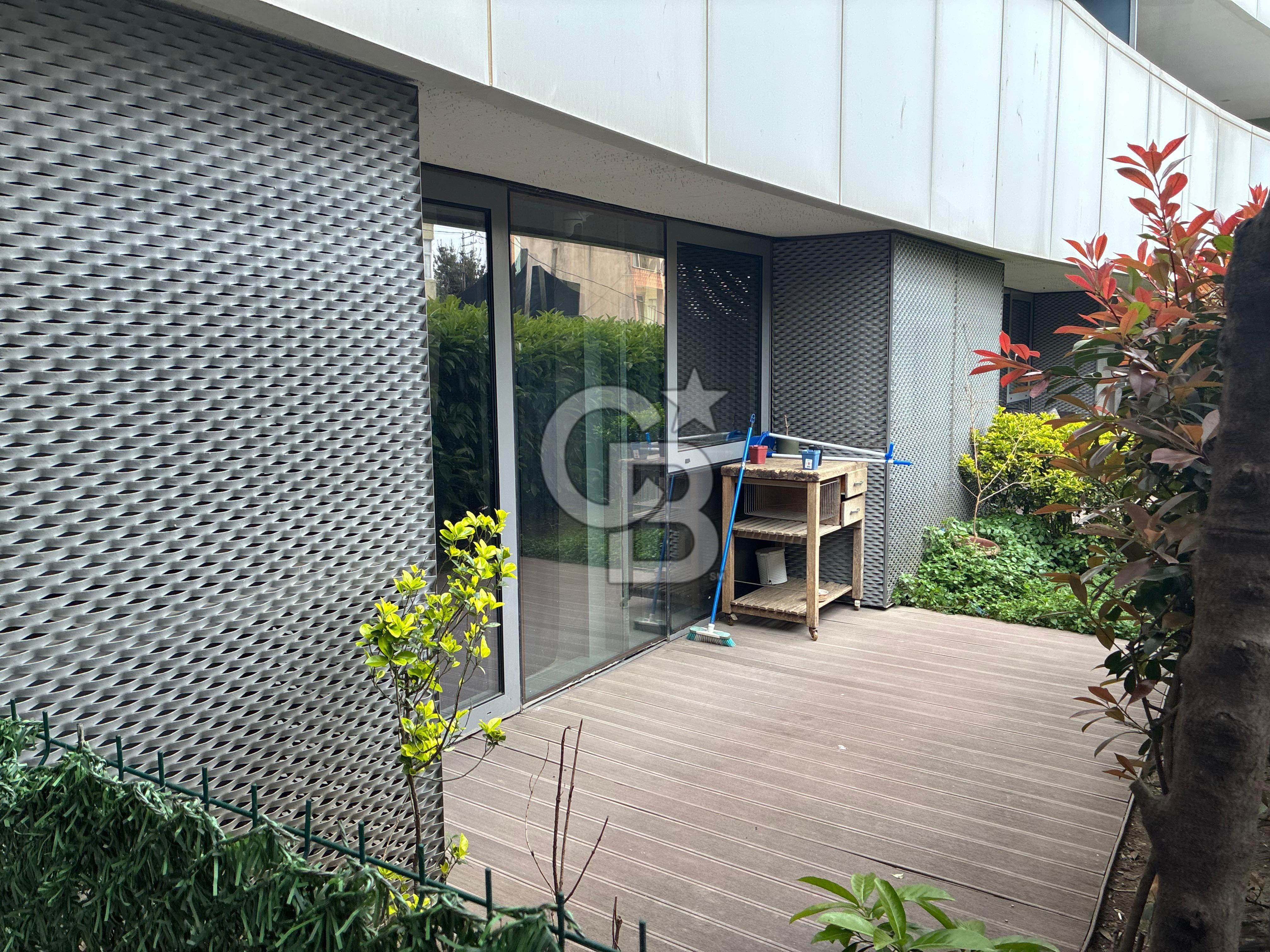 Kadıköy Kentplus'da Metrobüse Yakın 1+1 Kiralık Bahçe Daire/Ofis