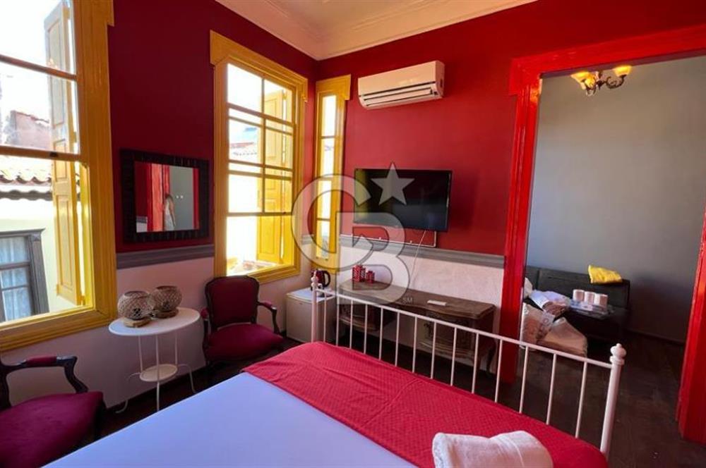 Ayvalık Macaron'un Kalbinde 4 odalı Kiralık Butik Otel!!!