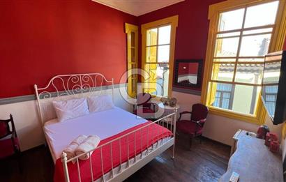 Ayvalık Macaron'un Kalbinde 4 odalı Kiralık Butik Otel!!!