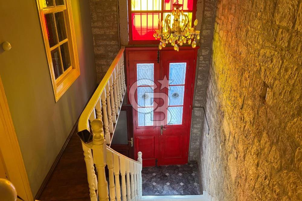 Ayvalık Macaron'un Kalbinde 4 odalı Kiralık Butik Otel!!!