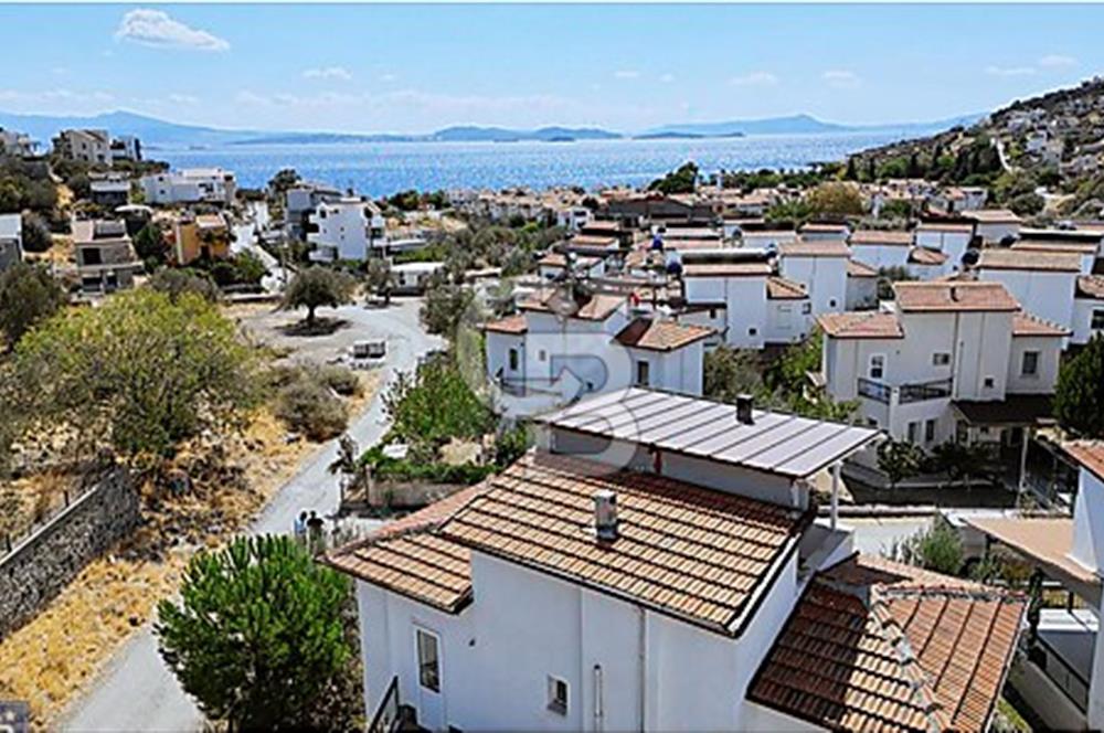 ÇANDARLI EYKO SİTESİ'NDE TADİLATLI DUBLEKS VİLLA