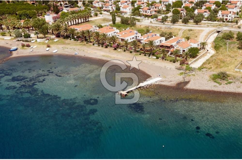 ÇANDARLI EYKO SİTESİ'NDE TADİLATLI DUBLEKS VİLLA