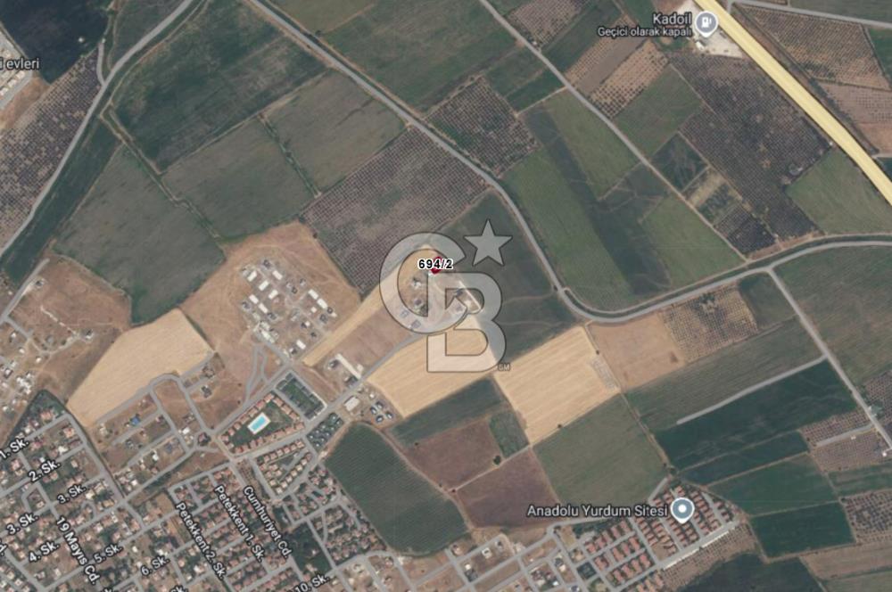 DİKİLİ SALİHLER MAHALLESİNDE SİTE İÇERİSİNDE SATILIK ARSA