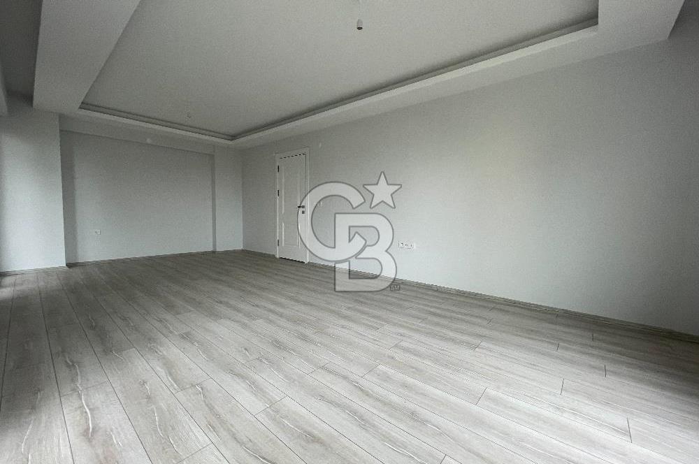 YEŞİLYURT'TA MERKEZİ KONUMDA SATILIK 3+1 BAHÇE DUBLEKS