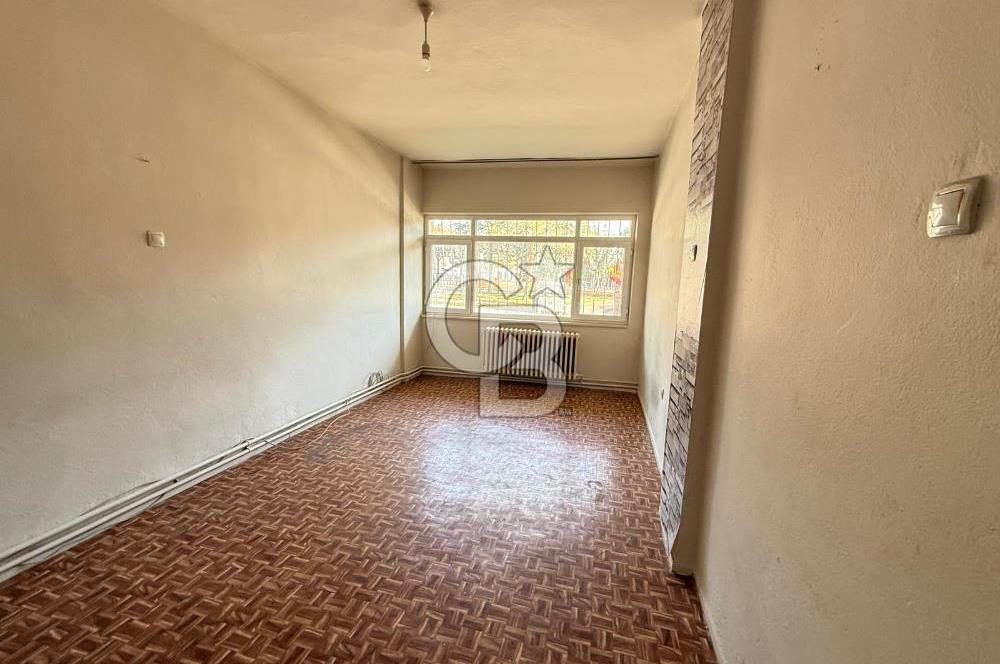 SUBAYEVLERİNDE KIŞ SOKAK'TA PARK MANZARALI 3+1 SATILIK DAİRE