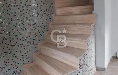 ÇANDARLI EYKO SİTESİ'NDE TADİLATLI DUBLEKS VİLLA