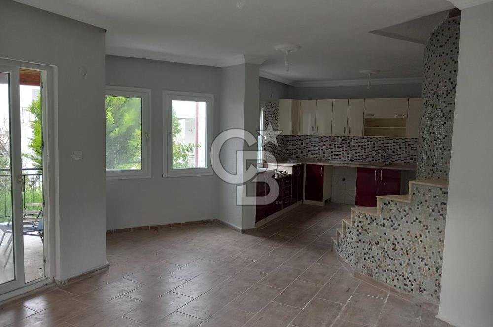 ÇANDARLI EYKO SİTESİ'NDE TADİLATLI DUBLEKS VİLLA