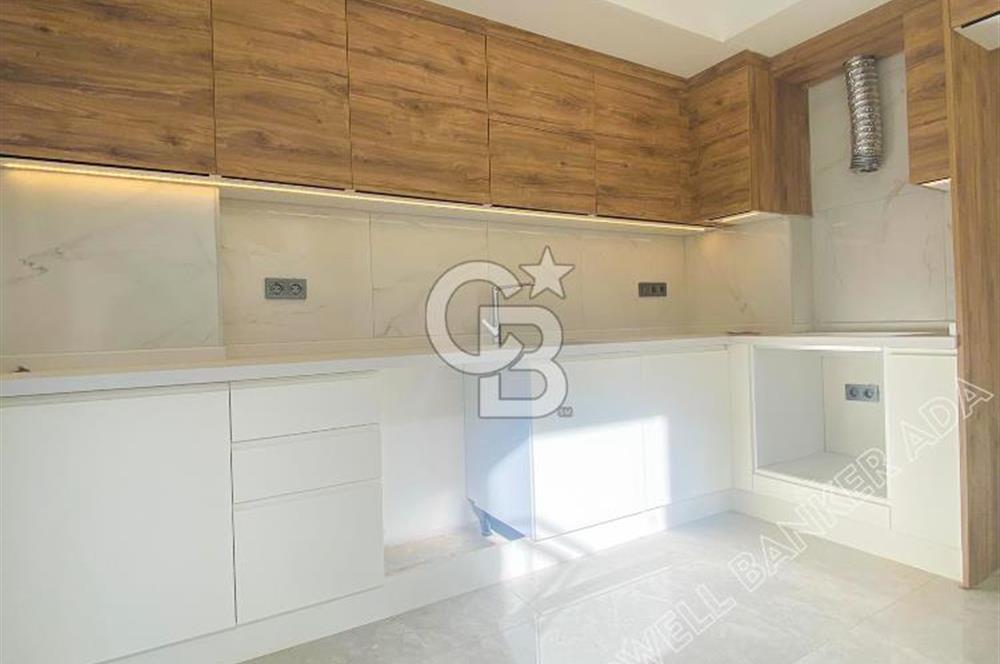 Kuşadası Güzelçamlıda Havuzlu Sitede Satılık 3+1 Villa