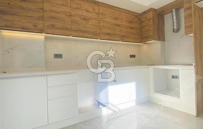 Kuşadası Güzelçamlıda Havuzlu Sitede Satılık 3+1 Villa