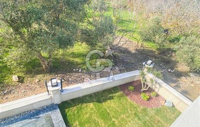 Kuşadası Güzelçamlıda Havuzlu Sitede Satılık 3+1 Villa