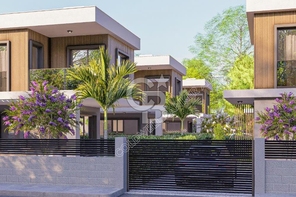 Kuşadası Güzelçamlıda Havuzlu Sitede Satılık 3+1 Villa