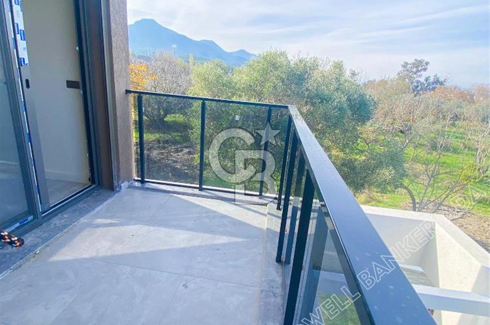 Kuşadası Güzelçamlıda Havuzlu Sitede Satılık 3+1 Villa