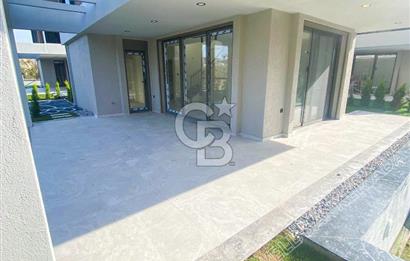 Kuşadası Güzelçamlıda Havuzlu Sitede Satılık 3+1 Villa