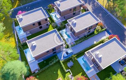 Kuşadası Güzelçamlıda Havuzlu Sitede Satılık 3+1 Villa