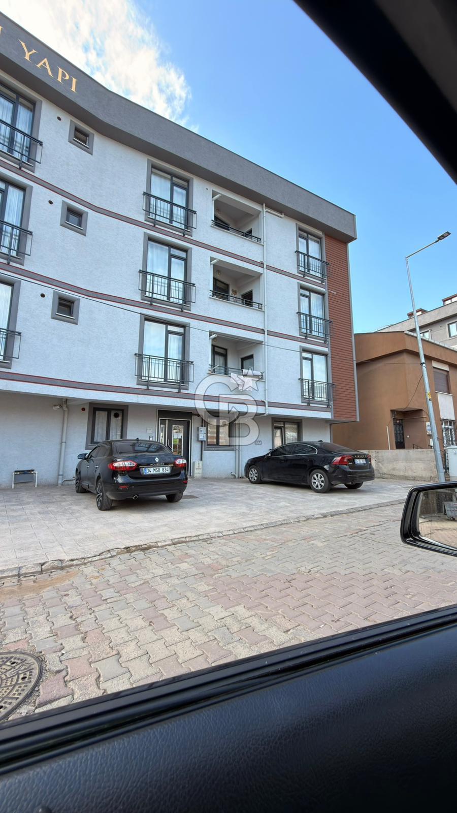 Sultanbeyli Mahallesi Genç Binada 2,5 +1 Satılık Ters Dubleks Daire 