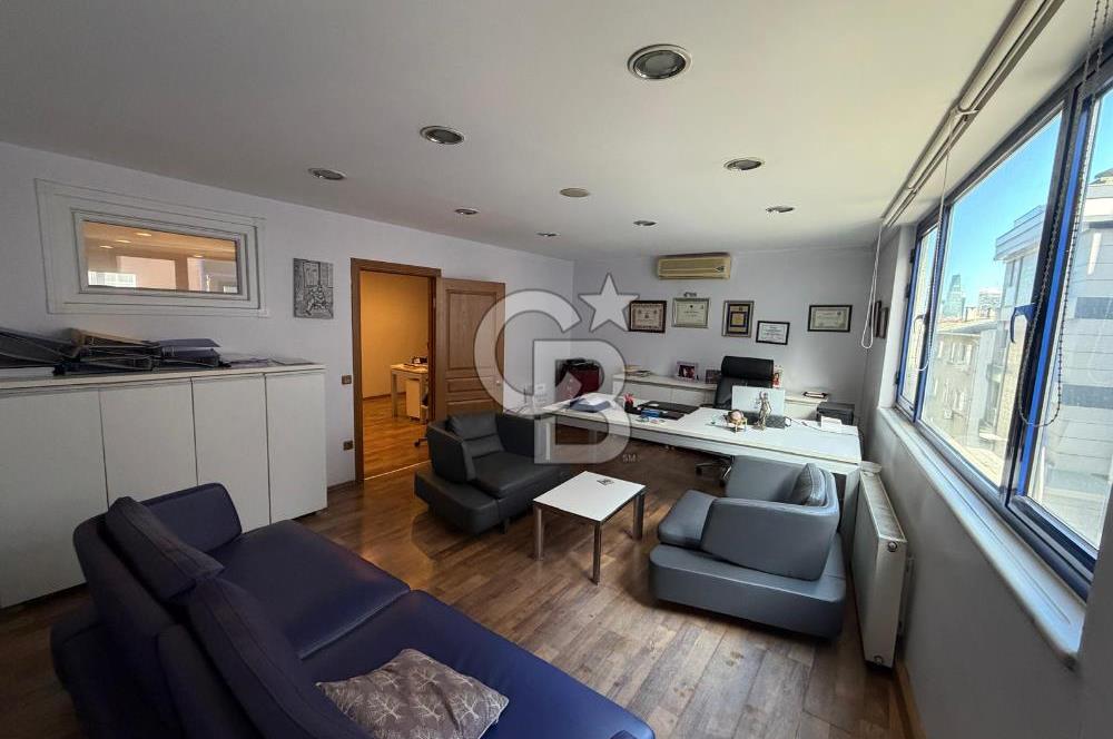 Mecidiyeköy Merkezde Otoparklı Satılık Ofis | Metro Yakını