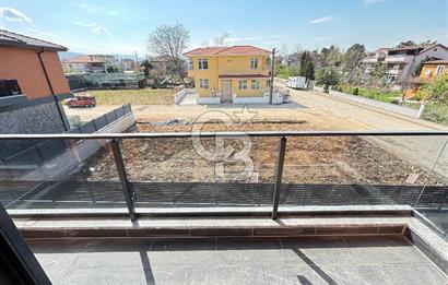 BAŞİSKELE SAHİLDE HARİKA KONUMDA KİRALIK 3+1 LÜKS VİLLA