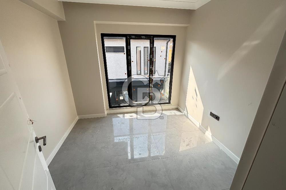 BAŞİSKELE SAHİLDE HARİKA LOKASYONDA SATILIK 3+1 LÜKS VİLLA