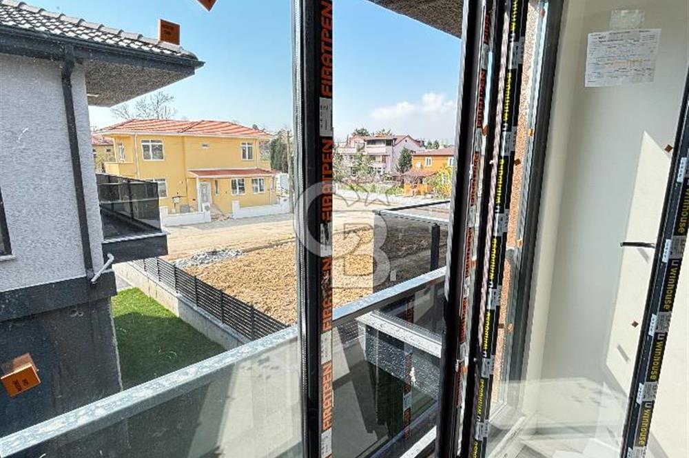 BAŞİSKELE SAHİLDE HARİKA KONUMDA KİRALIK 3+1 LÜKS VİLLA