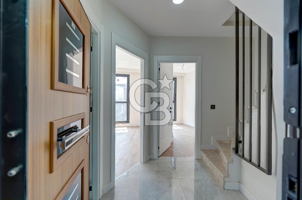 Maltepe Feyzullah'ta Mininbüs Cad. Kiralık 4+1 Dubleks Daire