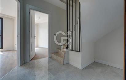 Maltepe Feyzullah'ta Mininbüs Cad. Kiralık 4+1 Dubleks Daire