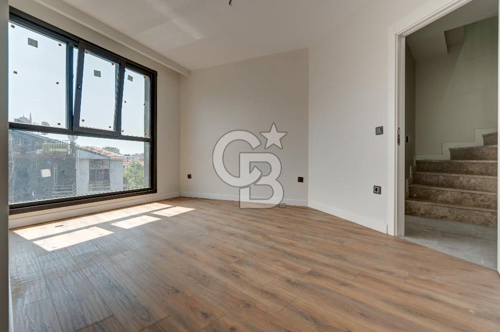 Maltepe Feyzullah'ta Mininbüs Cad. Kiralık 4+1 Dubleks Daire