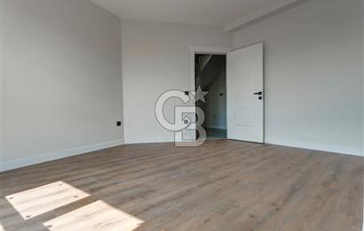 Maltepe Feyzullah'ta Mininbüs Cad. Kiralık 4+1 Dubleks Daire