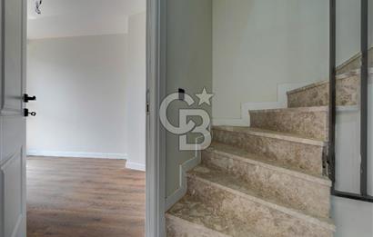Maltepe Feyzullah'ta Mininbüs Cad. Kiralık 4+1 Dubleks Daire