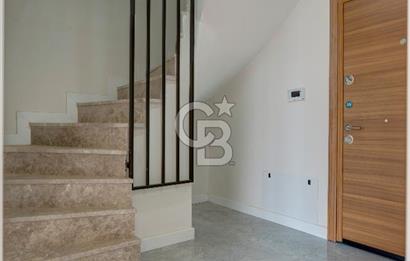 Maltepe Feyzullah'ta Mininbüs Cad. Kiralık 4+1 Dubleks Daire