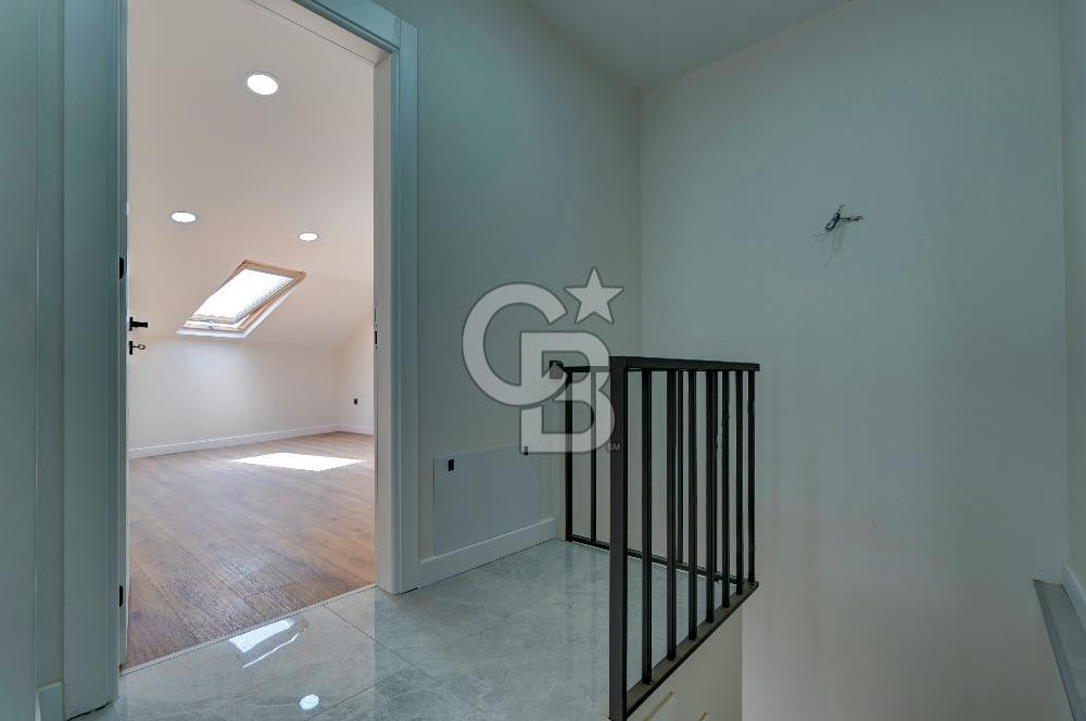 Maltepe Feyzullah'ta Mininbüs Cad. Kiralık 4+1 Dubleks Daire