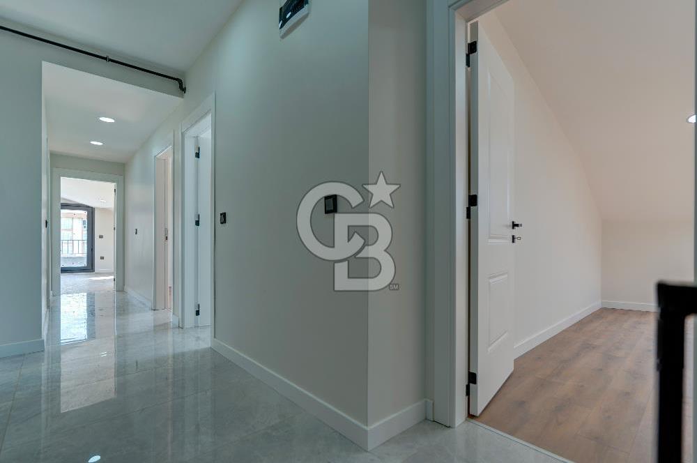 Maltepe Feyzullah'ta Mininbüs Cad. Kiralık 4+1 Dubleks Daire