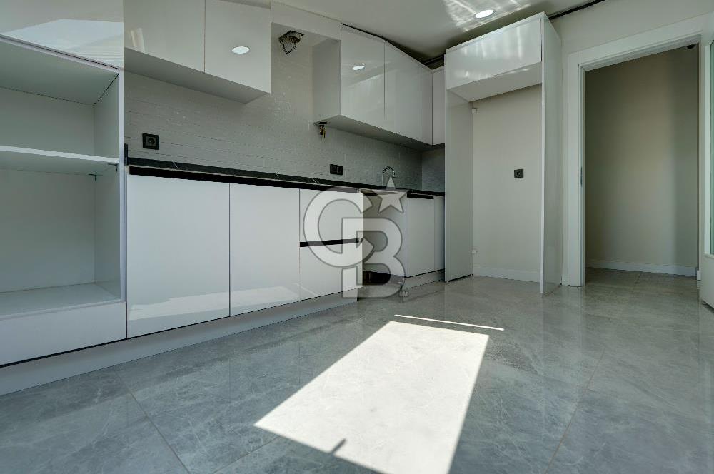 Maltepe Feyzullah'ta Mininbüs Cad. Kiralık 4+1 Dubleks Daire