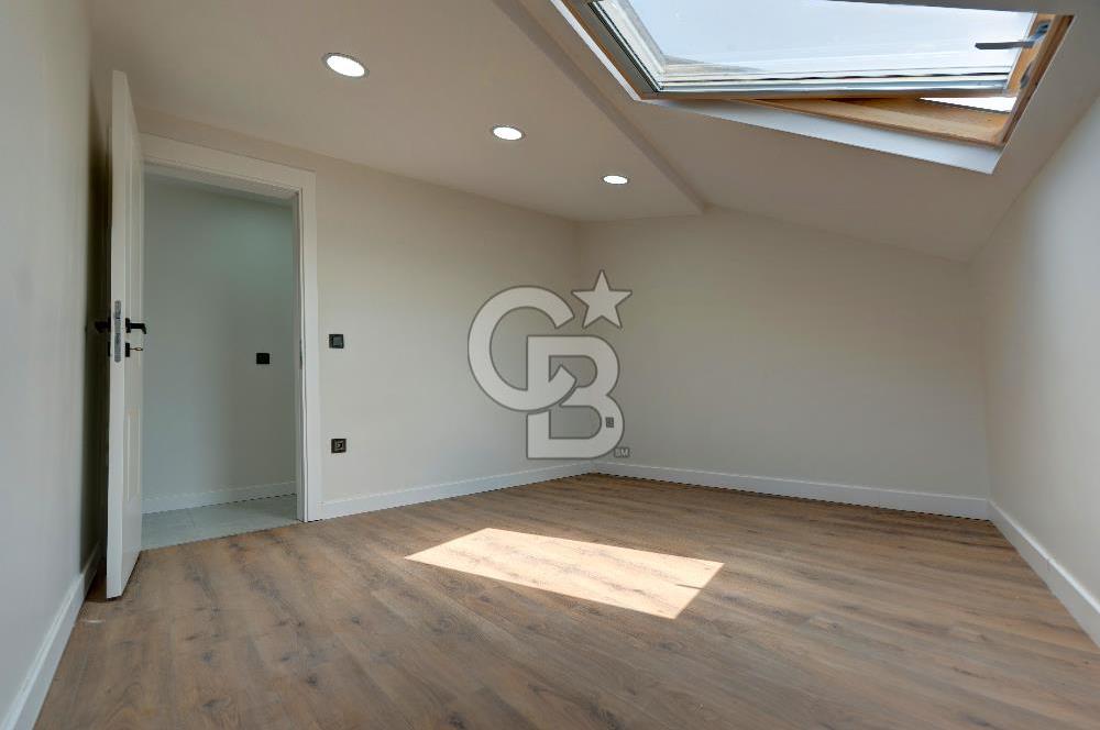 Maltepe Feyzullah'ta Mininbüs Cad. Kiralık 4+1 Dubleks Daire