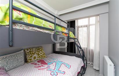 Yenifoça'da Satılık Müstakil Bahçeli 3+1 Villa