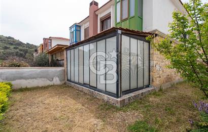 Yenifoça'da Satılık Müstakil Bahçeli 3+1 Villa