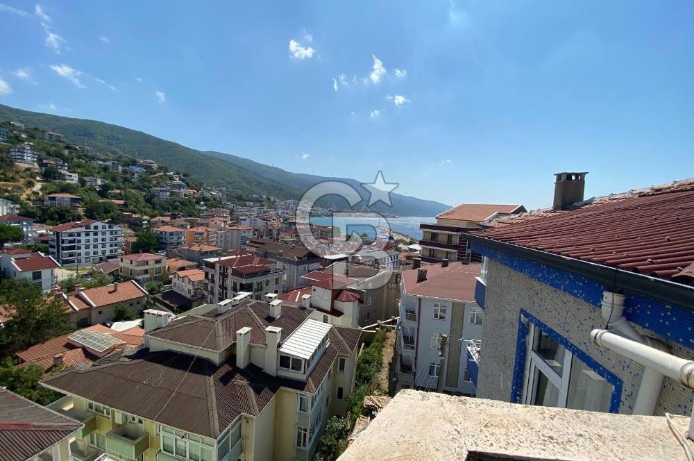 ÇINARCIK ESENKÖYDE DENİZ MANZARALI 3+1 SATILIK ÇATI DUBLEKS DAİRE