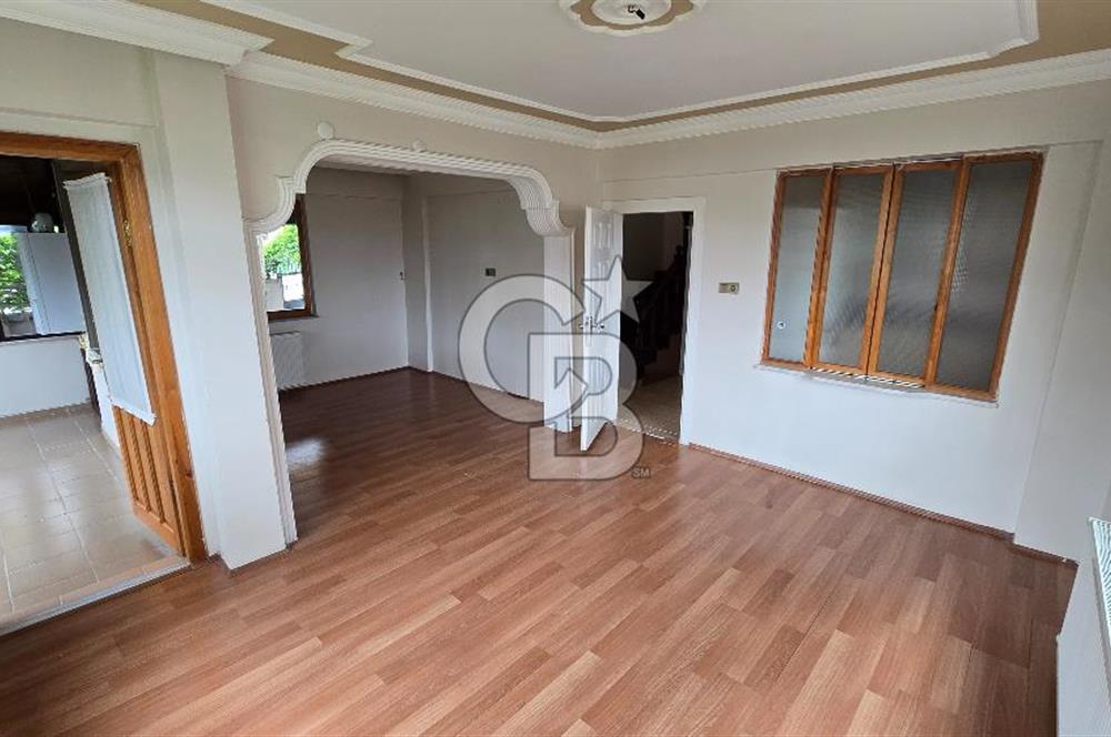 Serdivan Vatan Mahallesinde Müstakil 120 M² Bahçeli 3+1 Dubleks