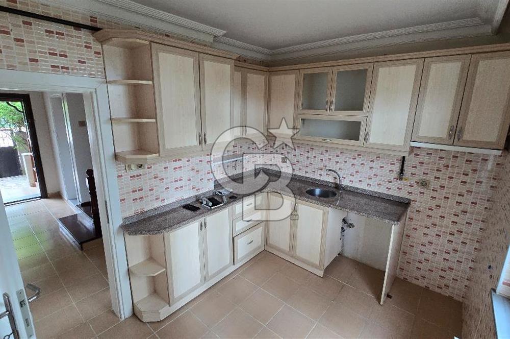 Serdivan Vatan Mahallesinde Müstakil 120 M² Bahçeli 3+1 Dubleks