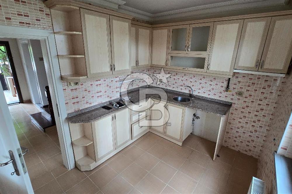 Serdivan Vatan Mahallesinde Müstakil 120 M² Bahçeli 3+1 Dubleks
