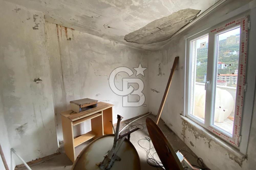 ÇINARCIK ESENKÖYDE DENİZ MANZARALI 3+1 SATILIK ÇATI DUBLEKS DAİRE