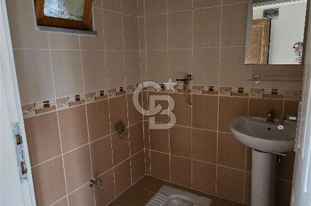 Serdivan Vatan Mahallesinde Müstakil 120 M² Bahçeli 3+1 Dubleks