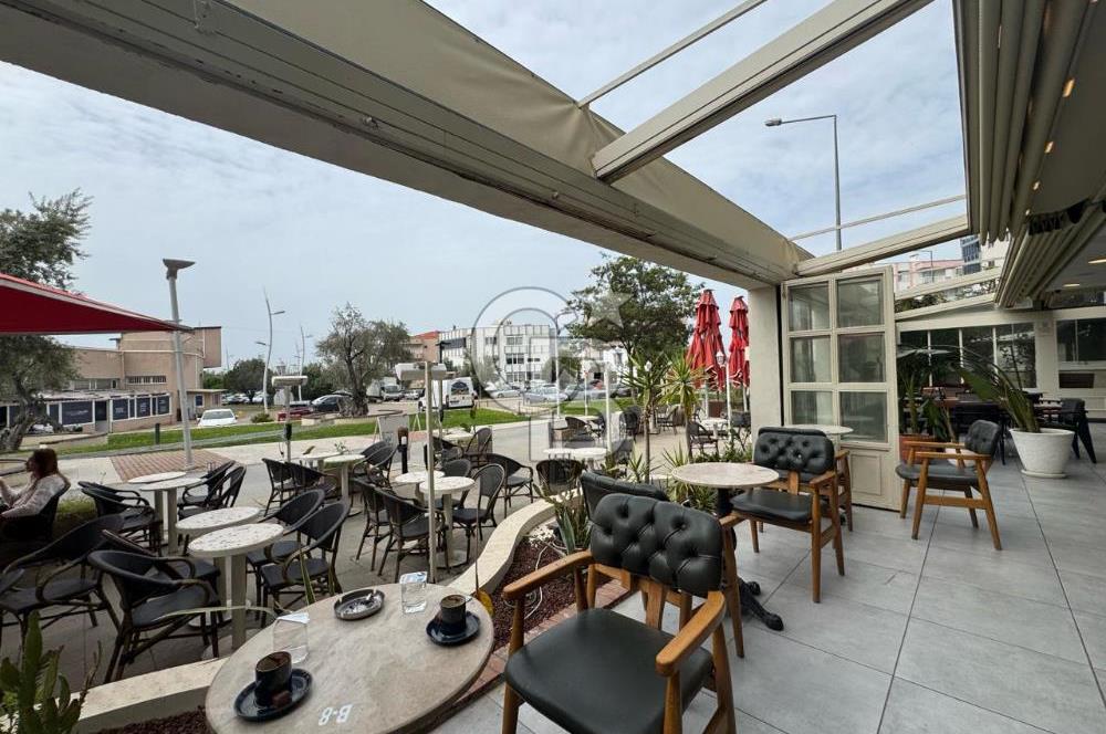 ALİAĞA ZEYTİNLİ PARK CAFELER SOKAĞINDA DEVREN KİRALIK CAFE
