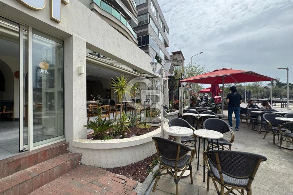 ALİAĞA ZEYTİNLİ PARK CAFELER SOKAĞINDA DEVREN KİRALIK CAFE