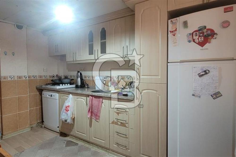 BAYRAKLI GÜMÜŞPALA DA MAHALLESİNDE 3 KATLI KOMPLE SATILIK BİNA