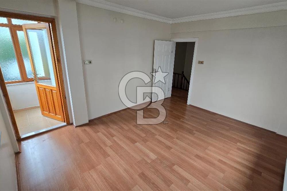 Serdivan Vatan Mahallesinde Müstakil 120 M² Bahçeli 3+1 Dubleks