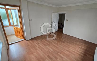 Serdivan Vatan Mahallesinde Müstakil 120 M² Bahçeli 3+1 Dubleks