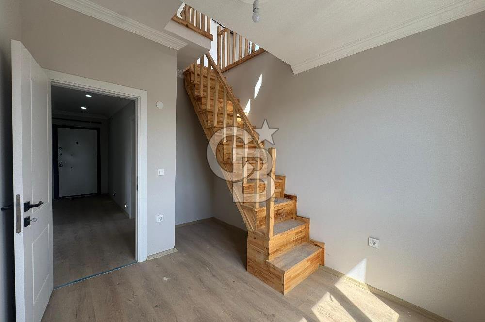 SATILIK ARNAVUTKÖY MERKEZDE ÇİFT GİRİŞLİ 3+2 DUBLEKS DAİRE