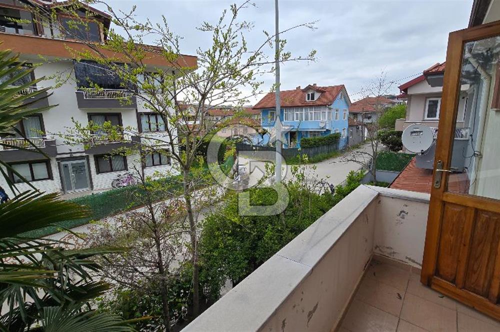 Serdivan Vatan Mahallesinde Müstakil 120 M² Bahçeli 3+1 Dubleks